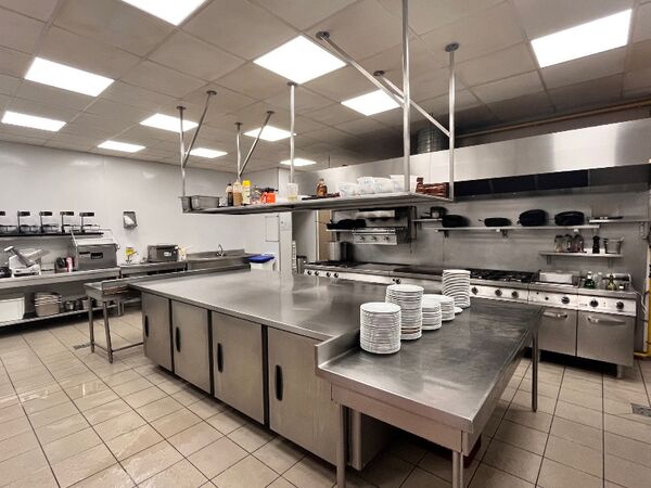 Salle du restaurant Maître Corbeau